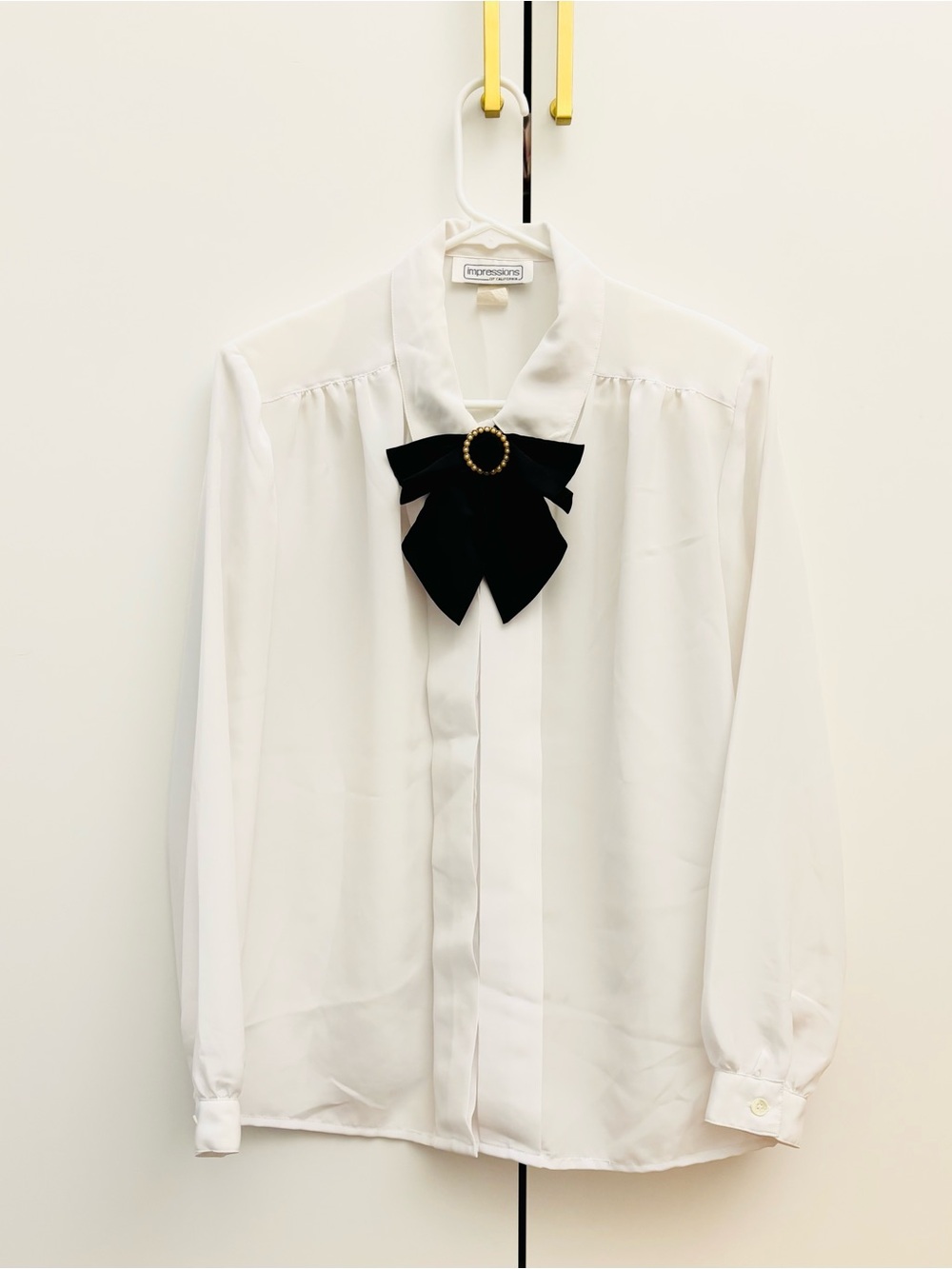 Pristine Vintage Long Sleeve Bow Blouse